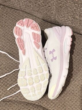 Under Armour Charged Gemini Women’s Running Shoes in Light Purple and White